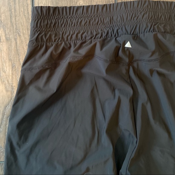 !!SOLD¡¡ Balance Athletica Swift Jogger - Picture 6 of 7